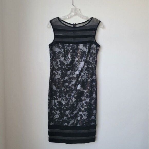 Tadashi SHOJI Velvet Trim Black Shift Dress Size 4 - Picture 2 of 14